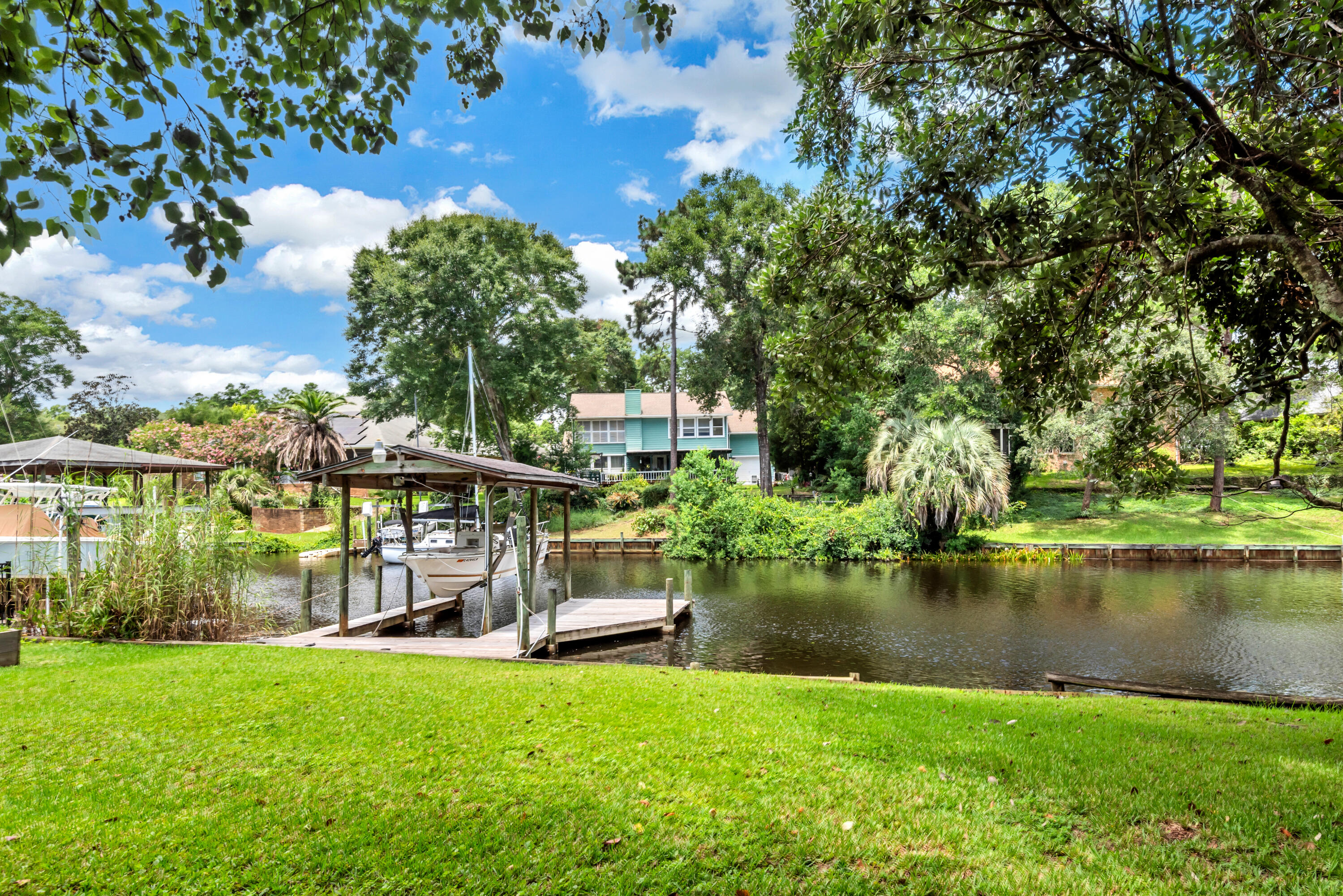 EDGE WATER VILLAGE - Residential