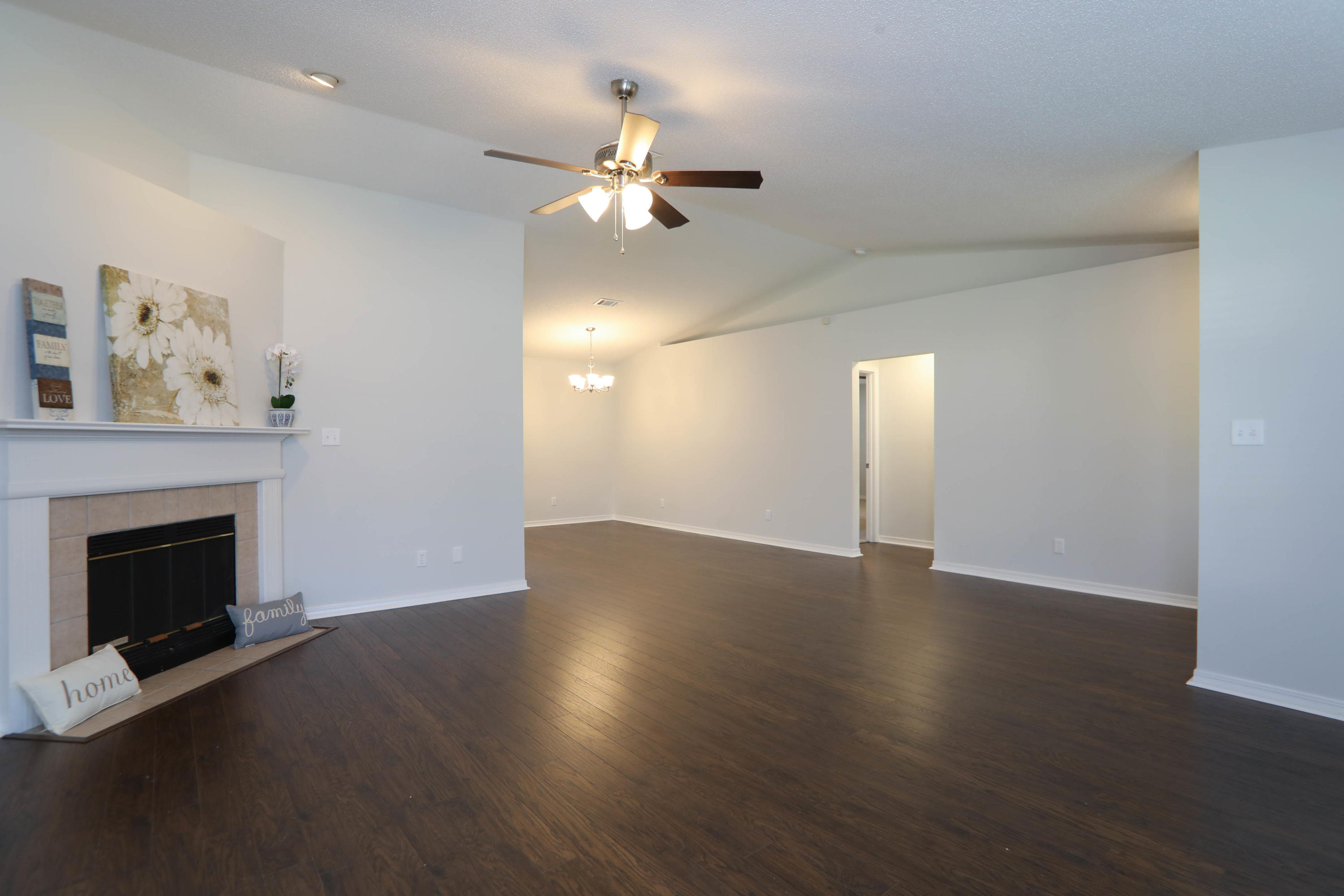 RIVERSIDE LANDING - Residential