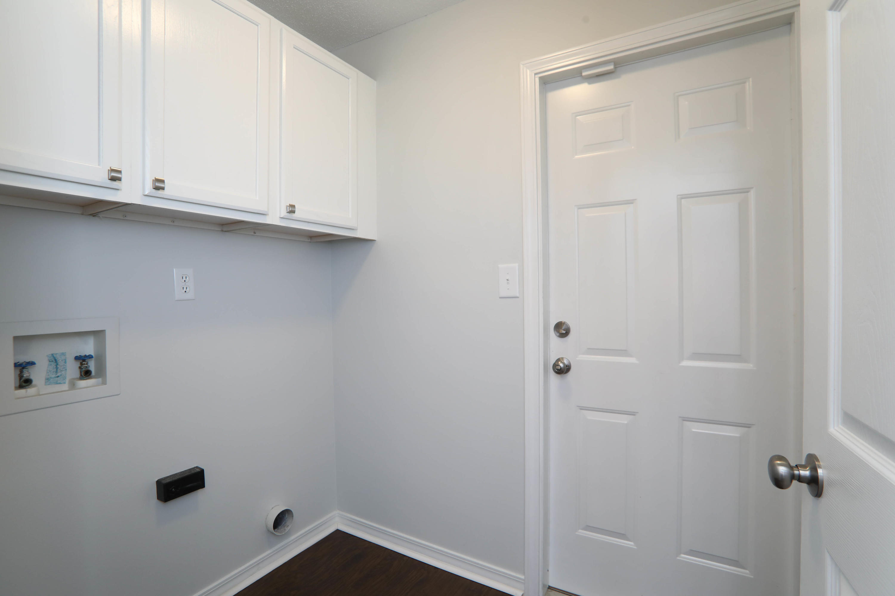 RIVERSIDE LANDING - Residential