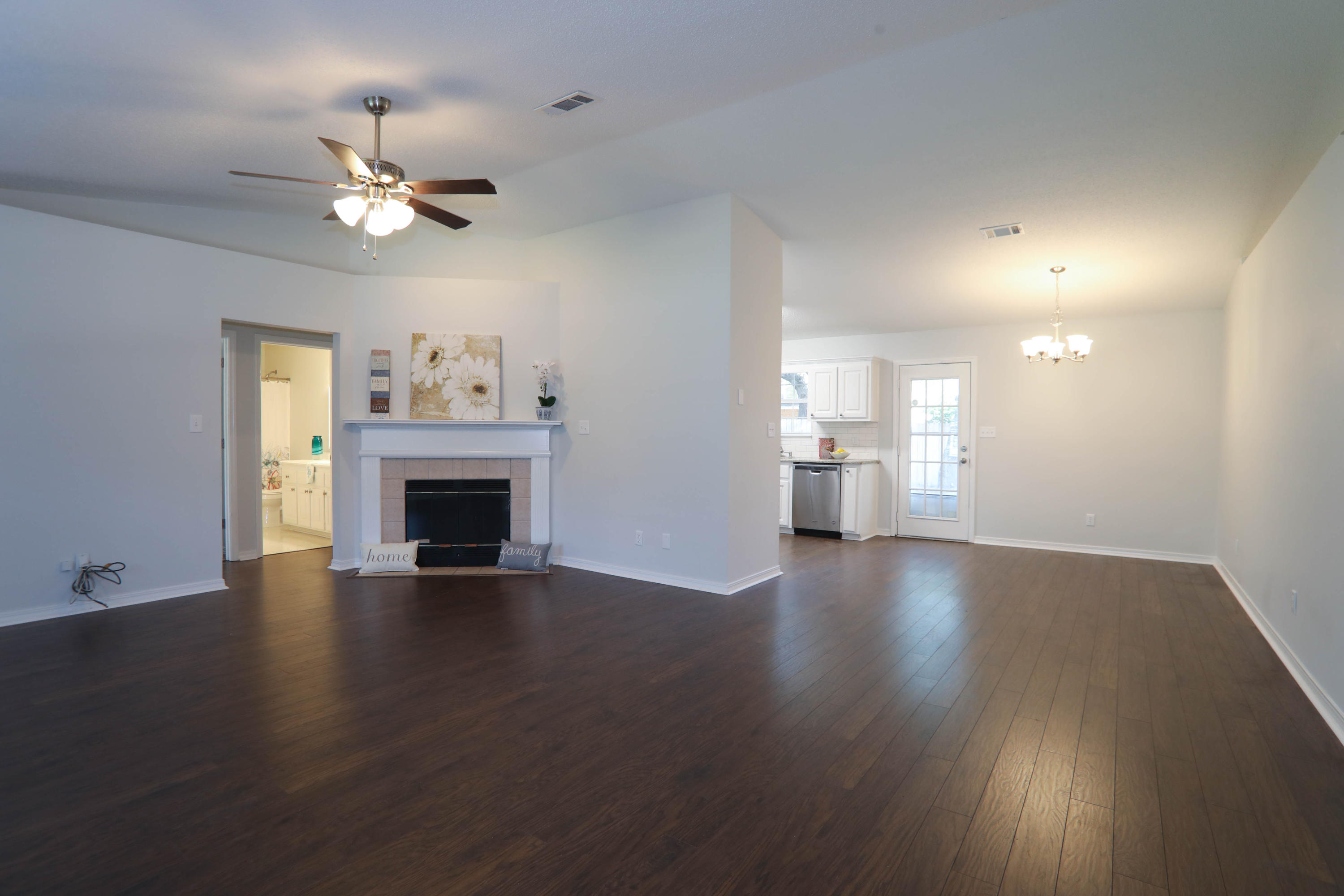 RIVERSIDE LANDING - Residential