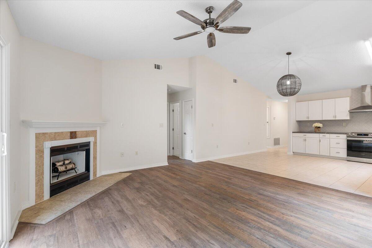 VALLEY CREEK S/D - Residential