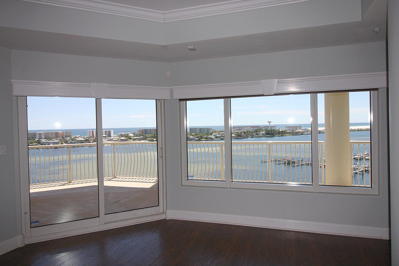 PRESIDIO YACHT CLUB - Residential