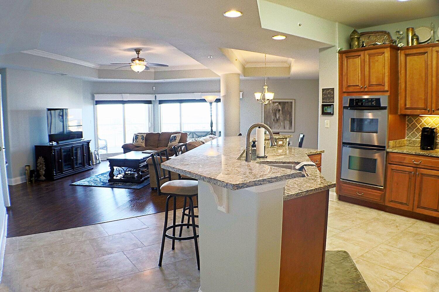 PRESIDIO YACHT CLUB - Residential