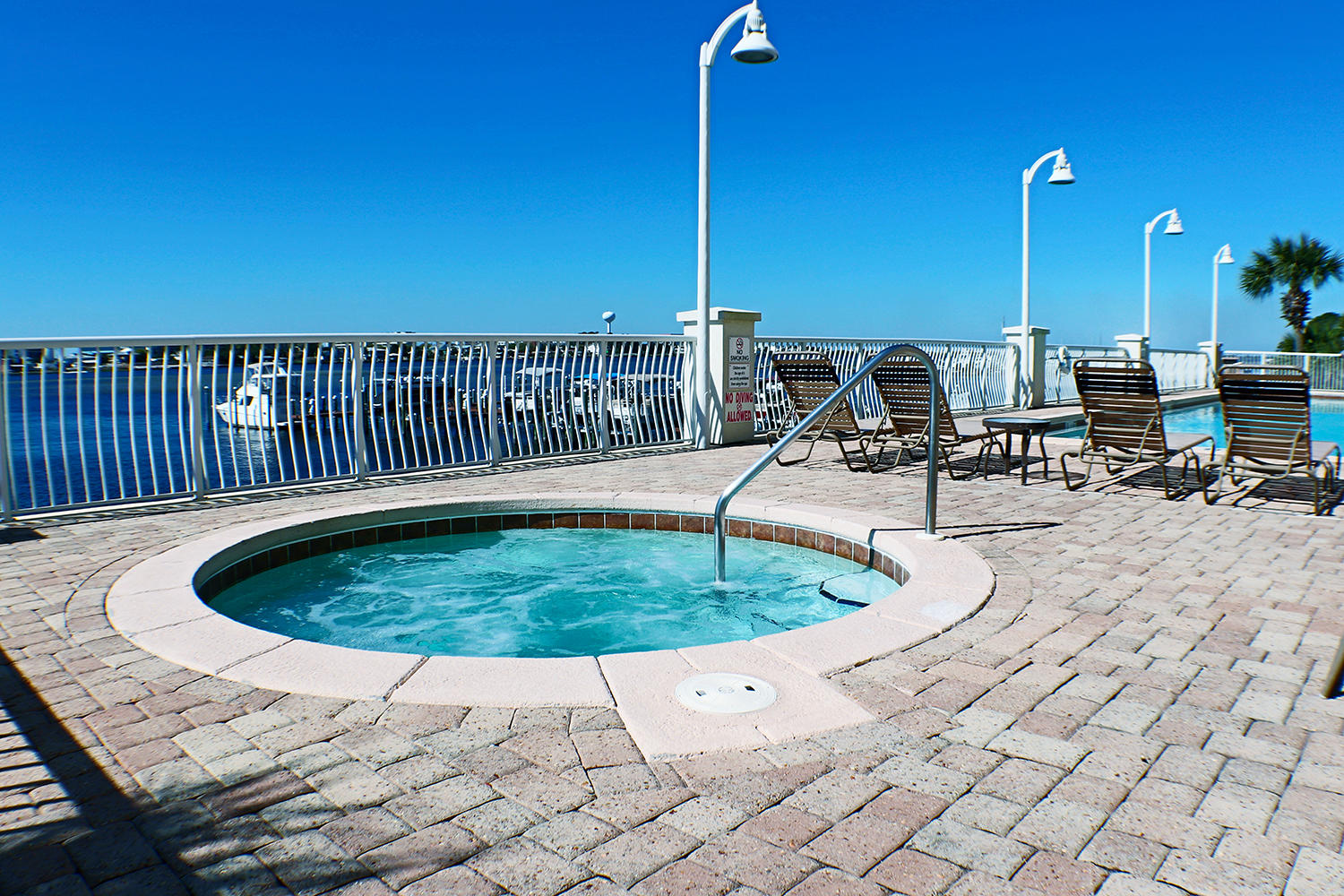 PRESIDIO YACHT CLUB - Residential