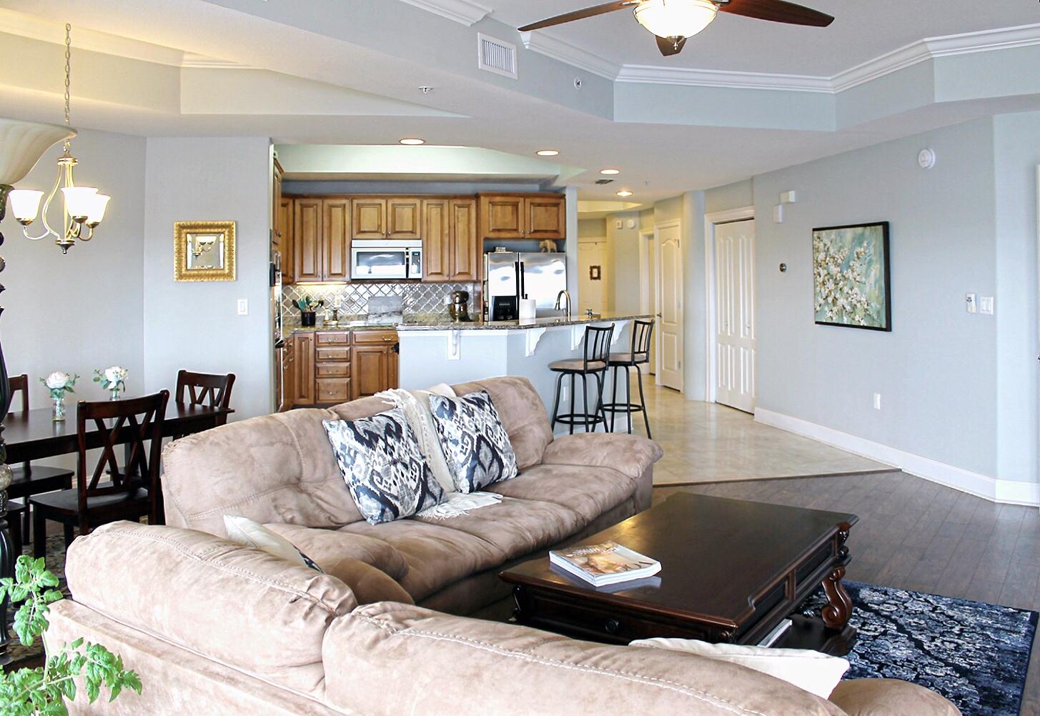 PRESIDIO YACHT CLUB - Residential