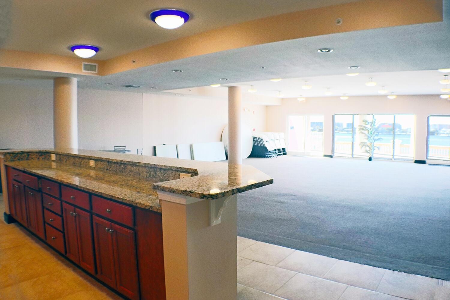 PRESIDIO YACHT CLUB - Residential