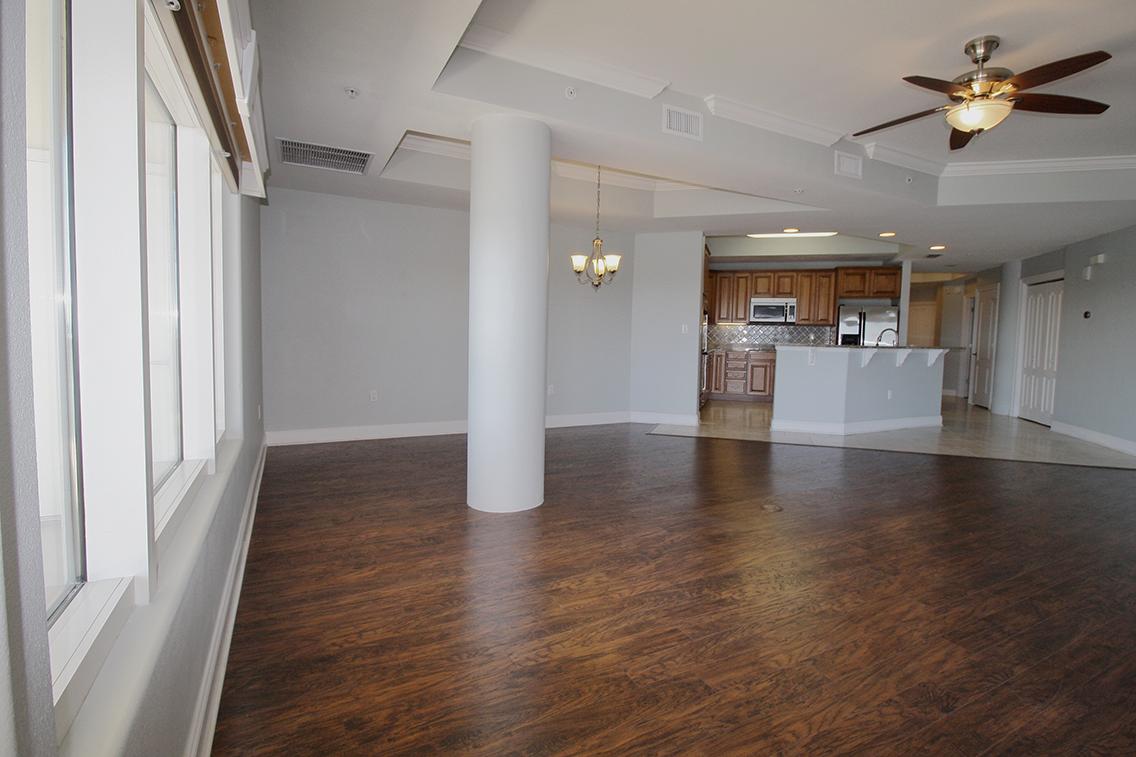 PRESIDIO YACHT CLUB - Residential