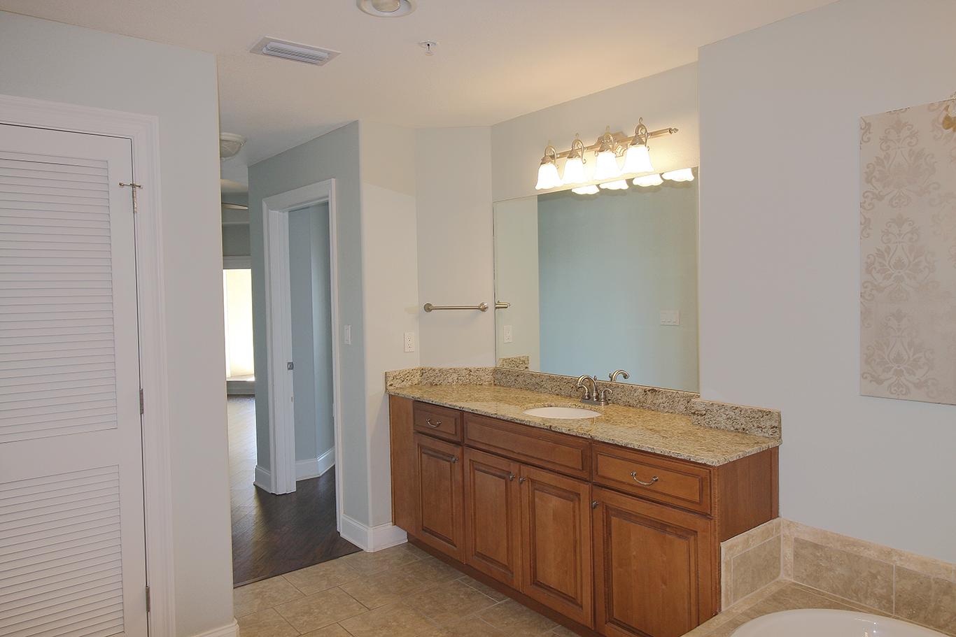 PRESIDIO YACHT CLUB - Residential