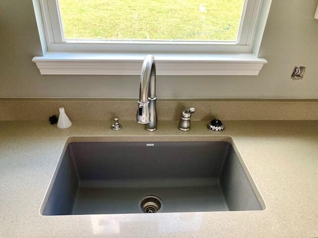 OAKWOOD HILLS UNIT 3 - Residential