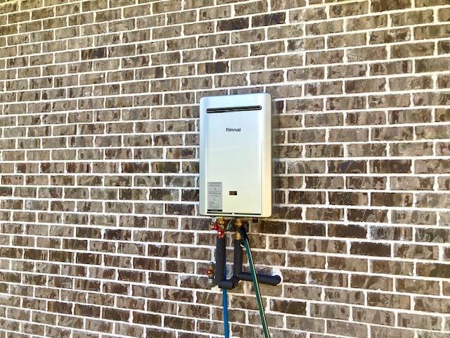 OAKWOOD HILLS UNIT 3 - Residential