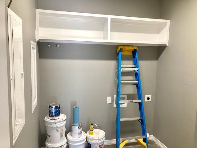 OAKWOOD HILLS UNIT 3 - Residential