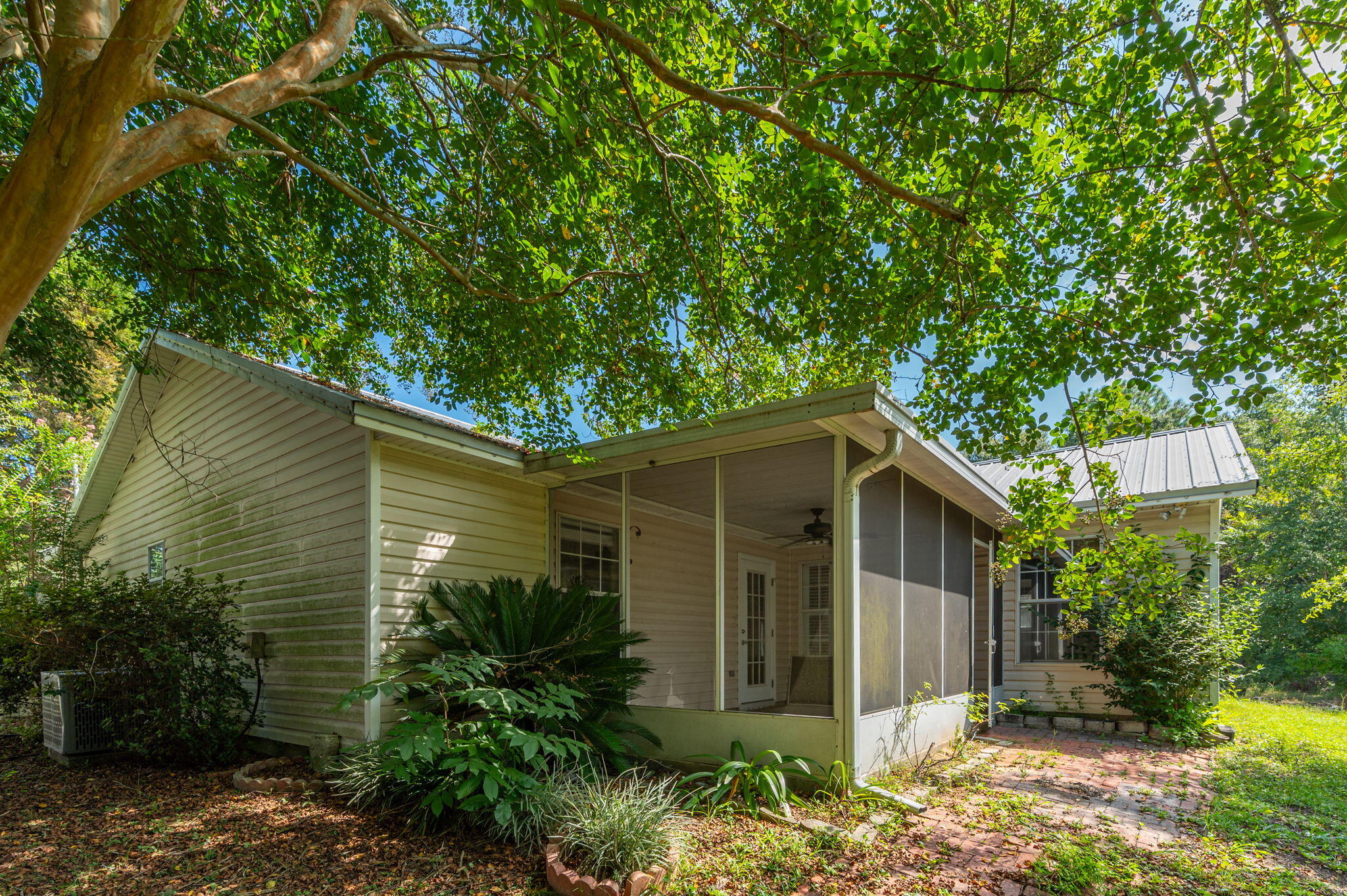 APLIN HEIGHTS S/D PH 2 - Residential Lease