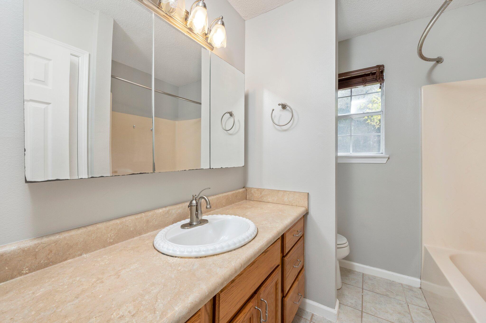 APLIN HEIGHTS S/D PH 2 - Residential Lease