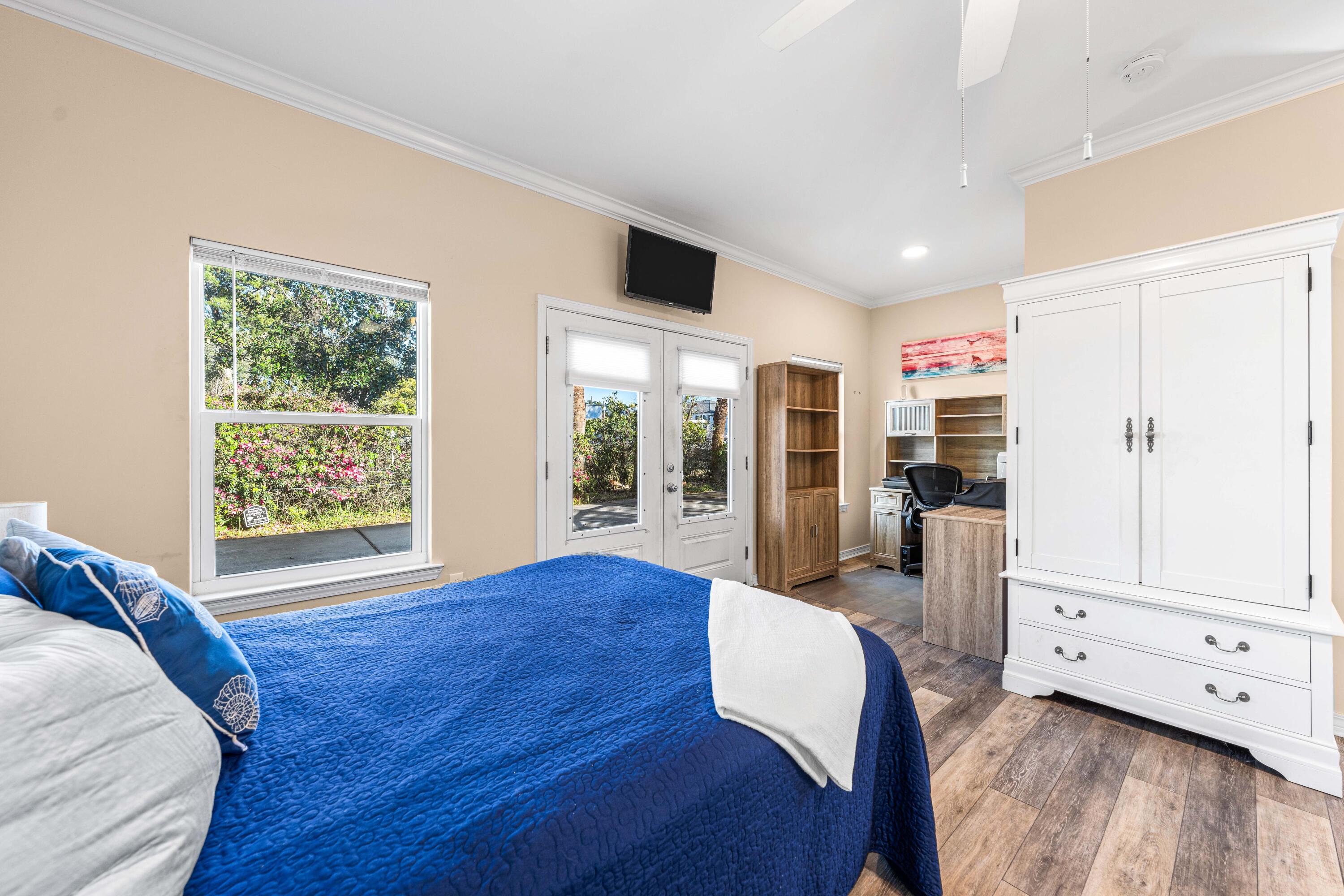 CRYSTAL BEACH - Residential