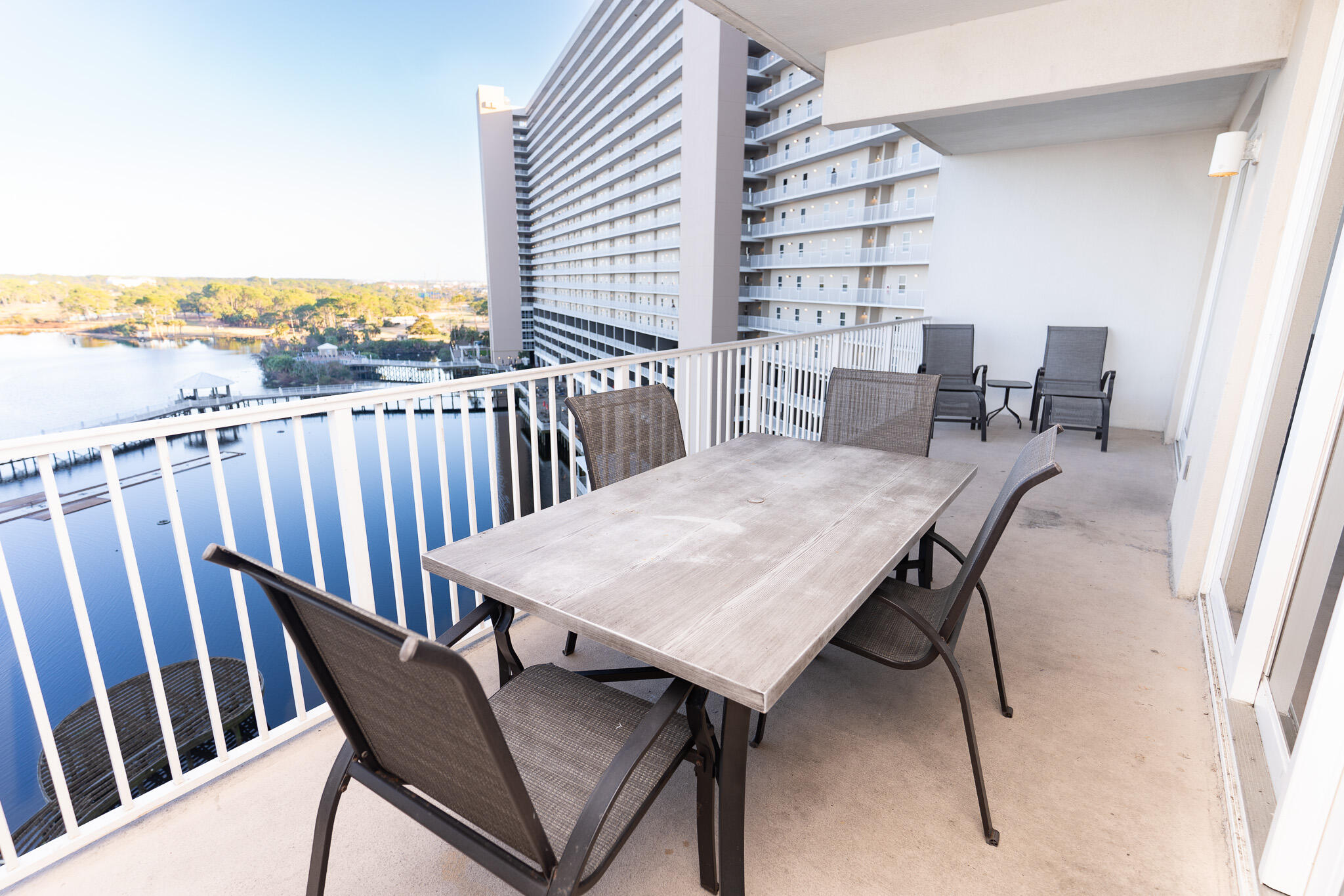 Laketown Wharf - Residential