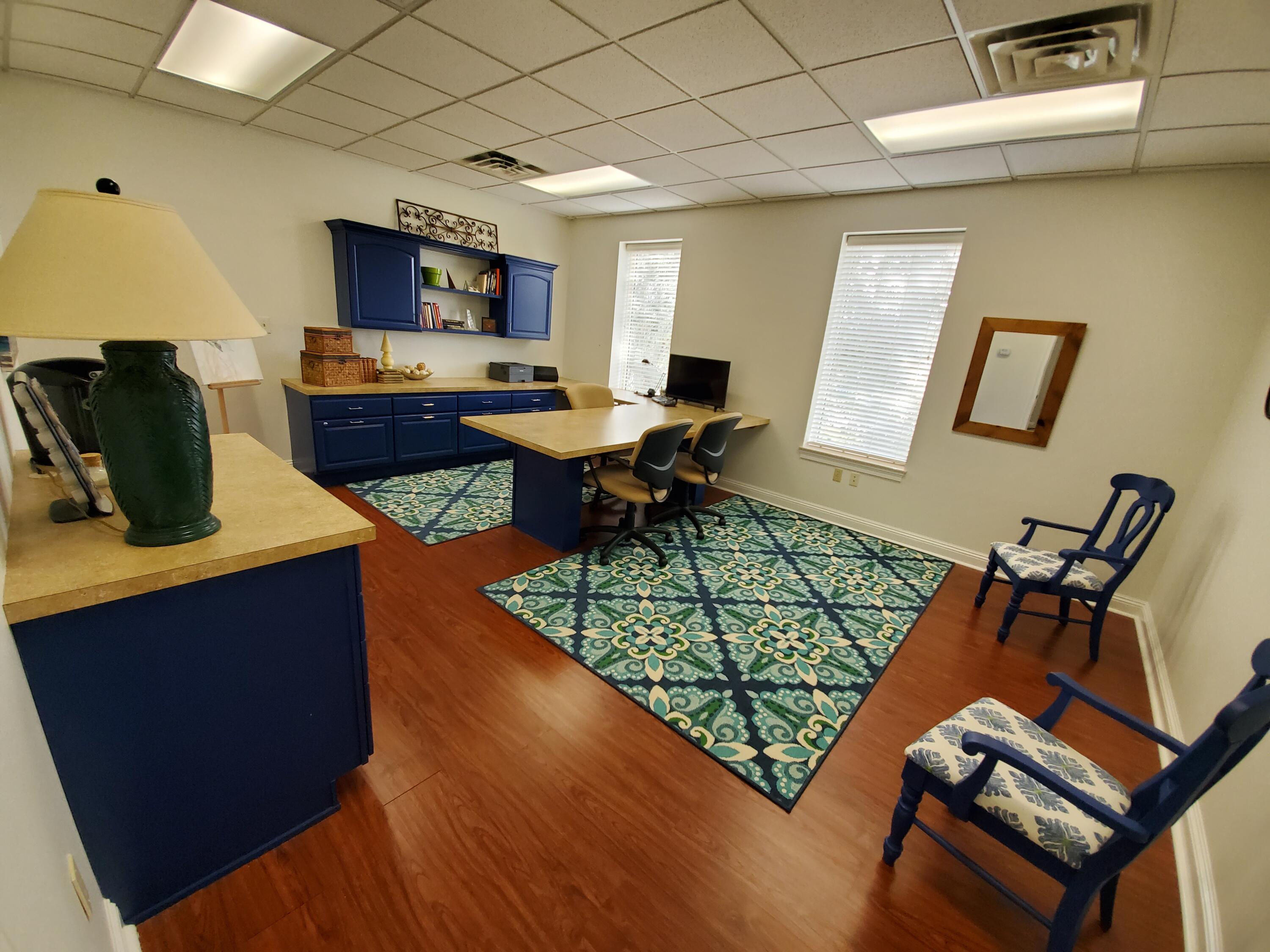 Class ''A'' professional office space located in the most prestigious office complex in Destin, Regatta Commons. This 2nd-floor unit of 496 sq ft usable located above Dr. Nitin Bawa's medical practice offices on the first floor, has ready to move-in offices for the professional needing prime space in the center of Destin. Regatta Commons is centrally located in Destin's financial district close to shopping centers, banks, residential communities of Regatta Bay and Kelly Plantation and Destin Middle. Landlord provides all utilities and maintenance with terms of the lease except for cable, internet, and telephone. Some of the existing furniture will stay if desired.