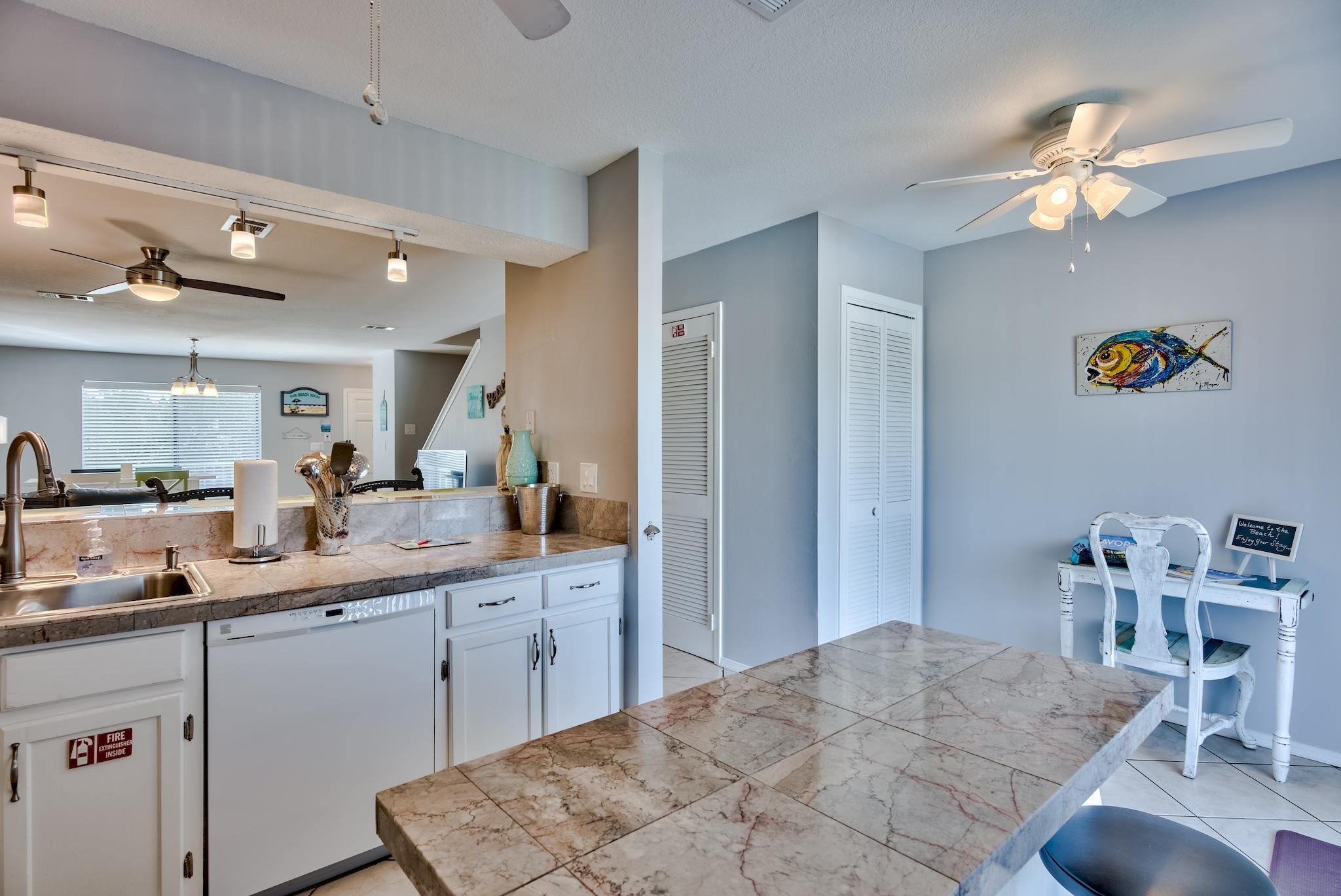 SANDPRINTS CONDO - Residential