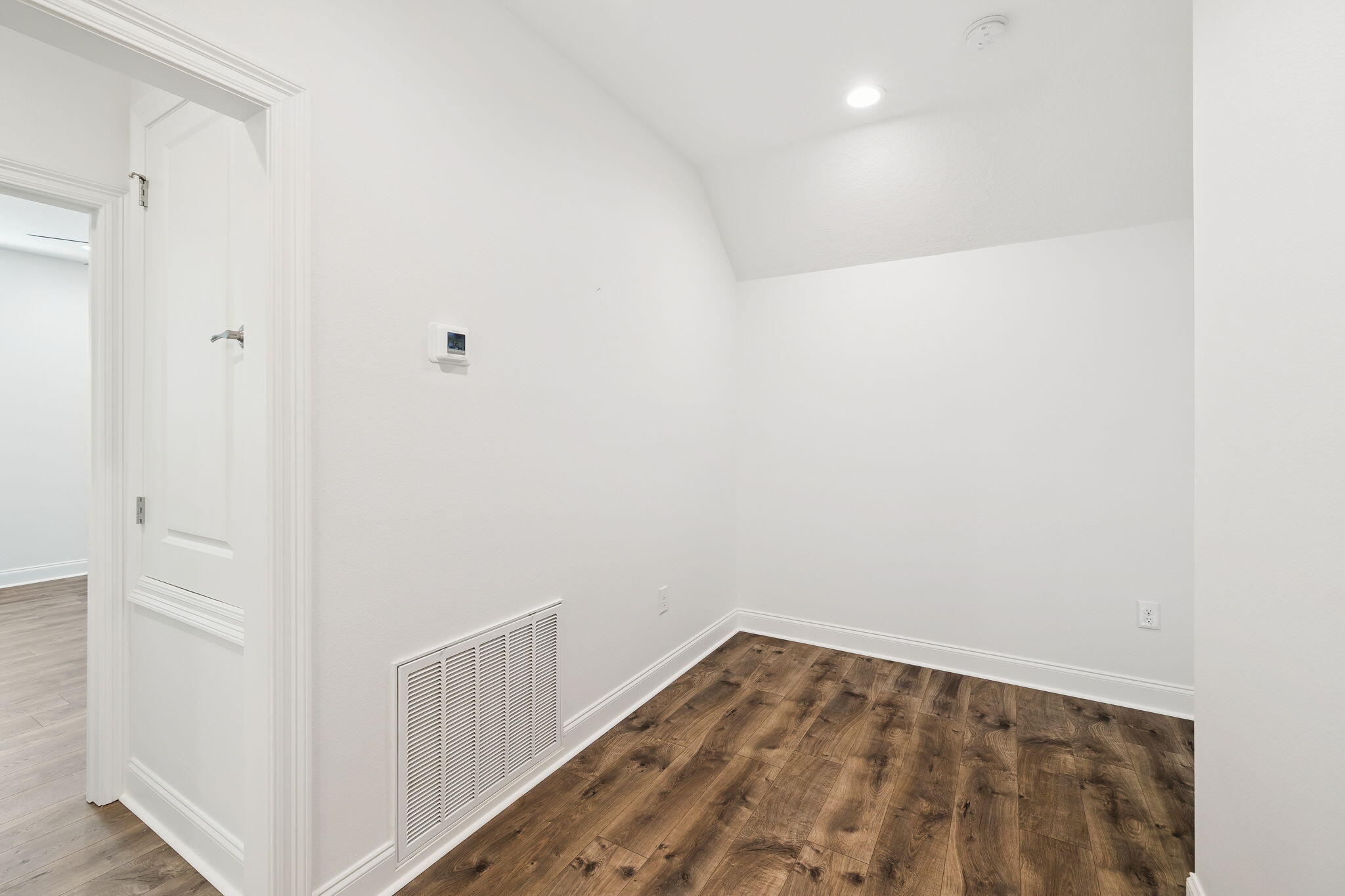 LAUREL OAKS S/D - Residential Lease