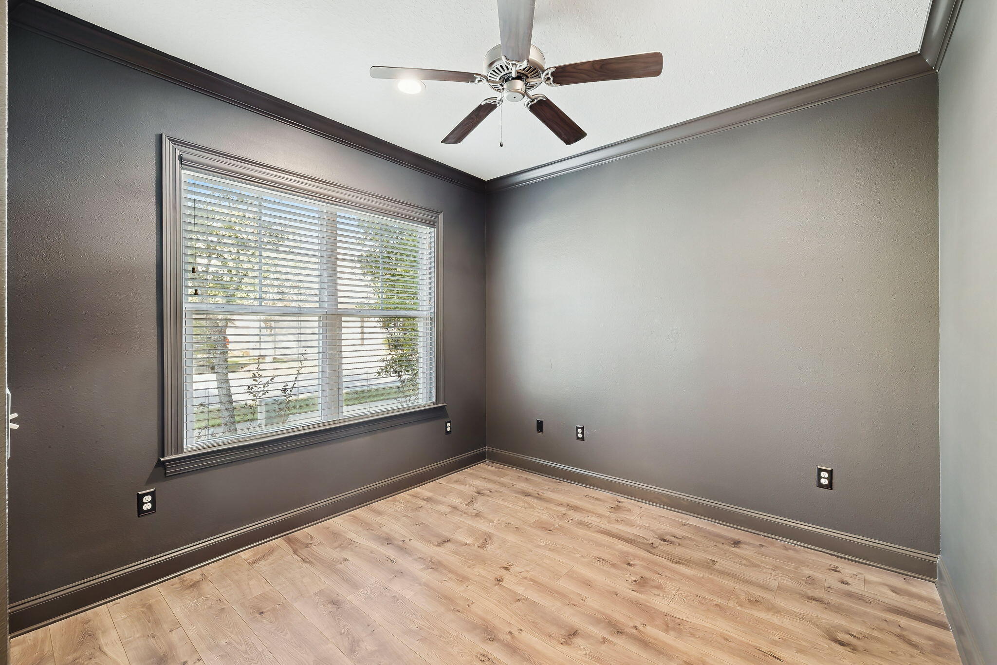 LAUREL OAKS S/D - Residential Lease