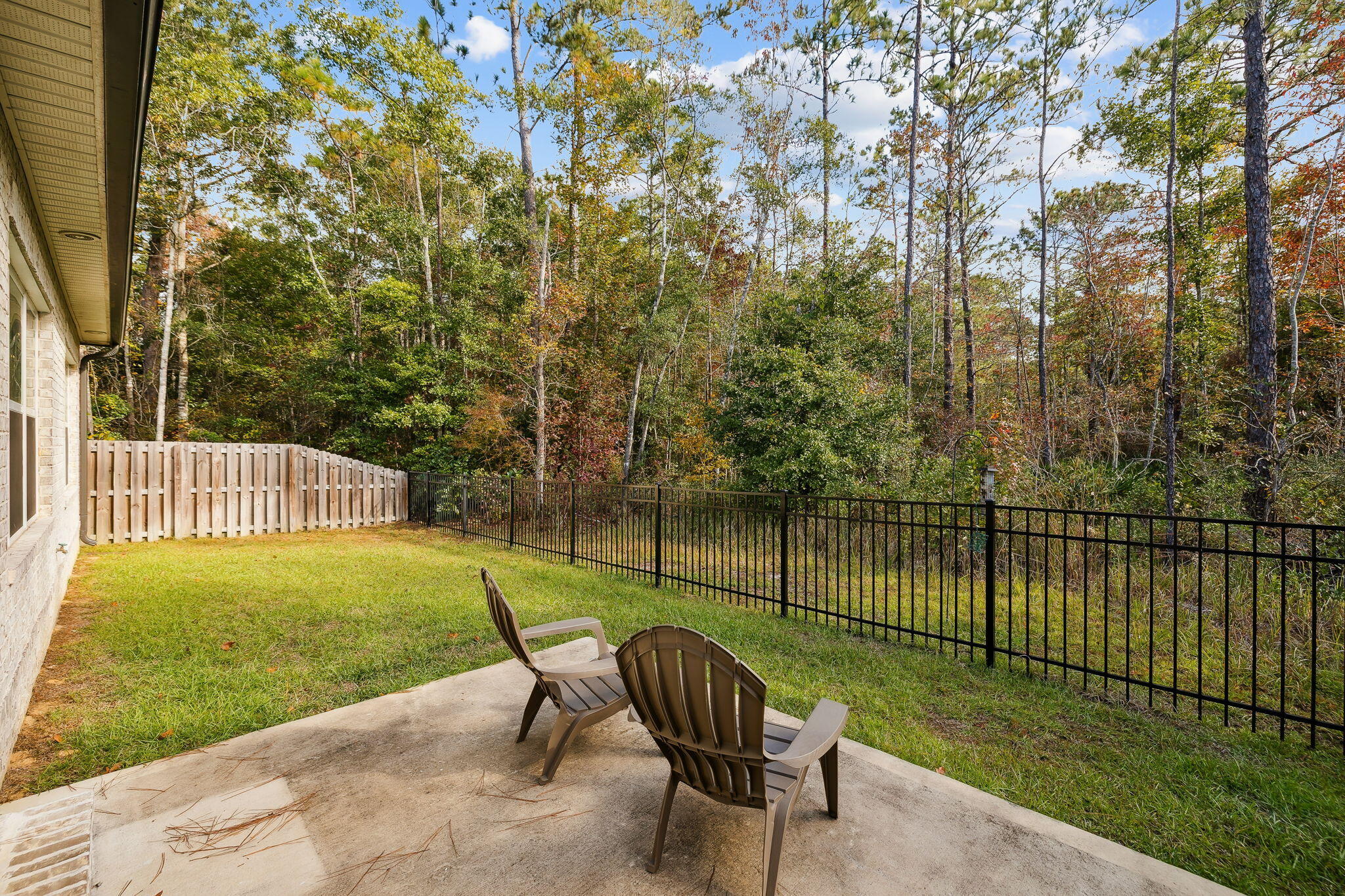 LAUREL OAKS S/D - Residential Lease