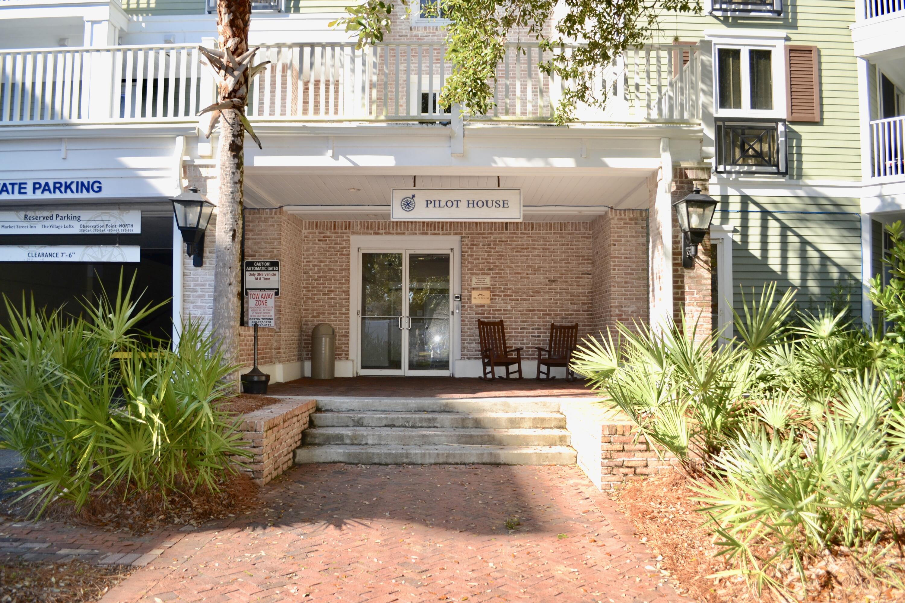 GATEWAY PILOT HOUSE - Residential