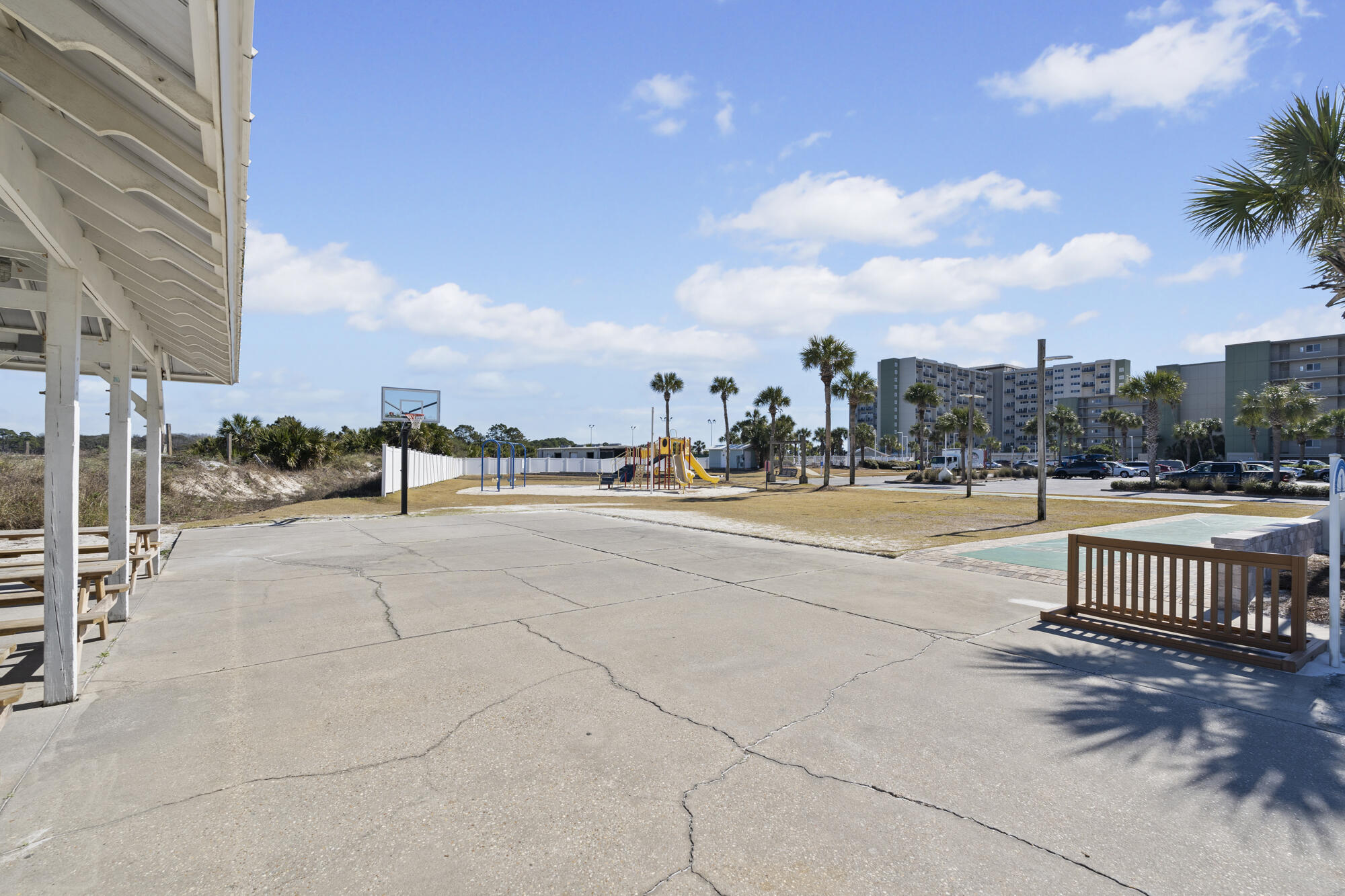 PINNACLE PORT - Residential