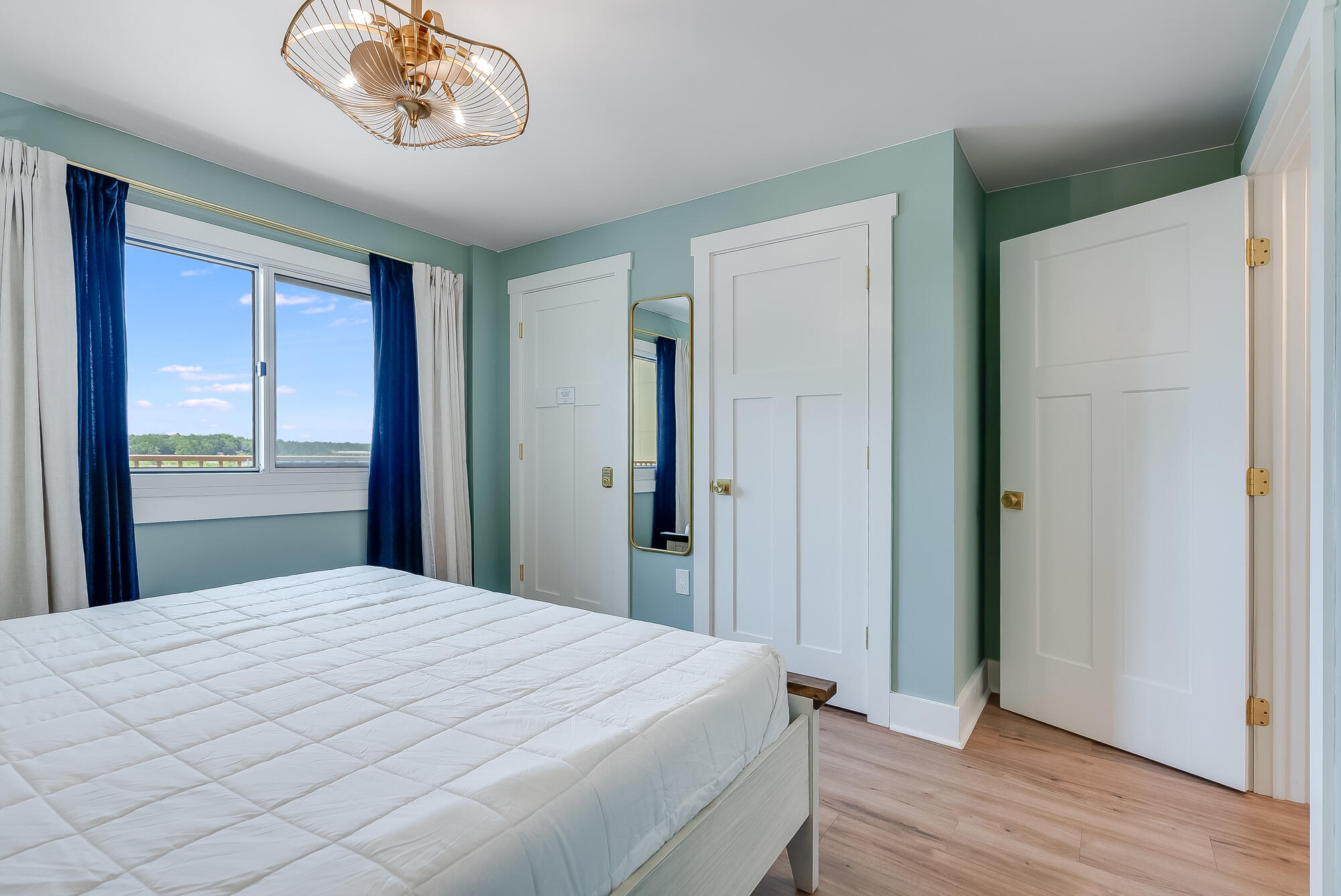 PINNACLE PORT - Residential