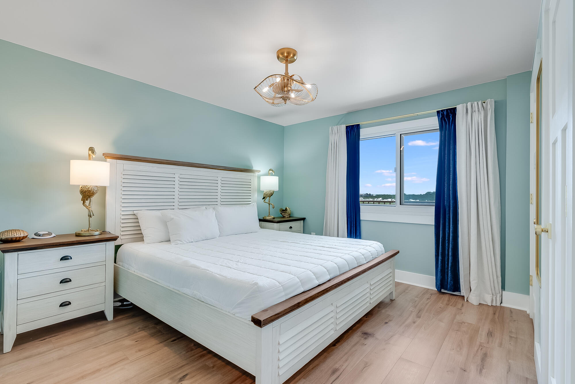 PINNACLE PORT - Residential