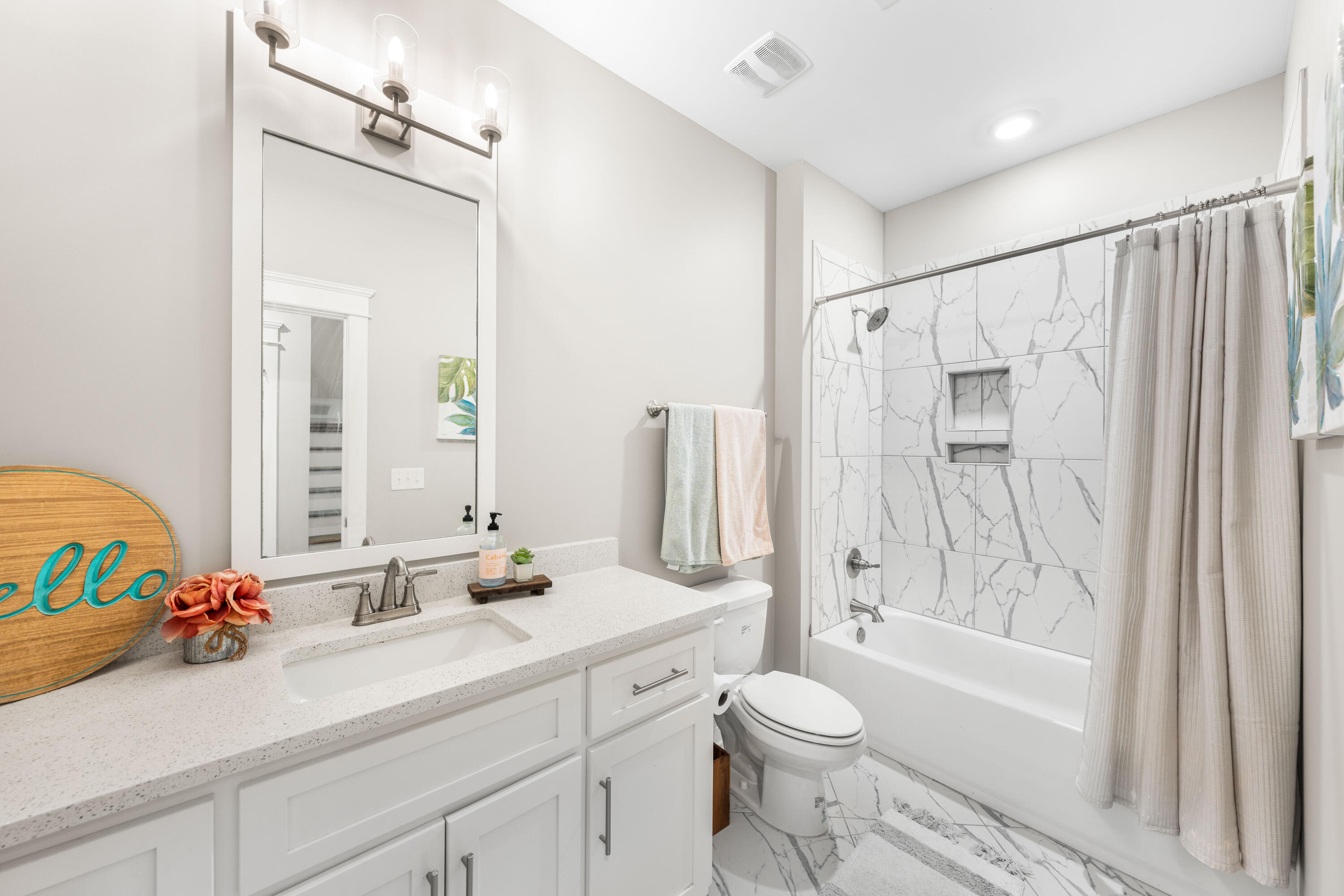 HAMMOCK BAY PB 21-23 OR 3120-2746 OR 3168-313 OR 3226-4659 - Residential