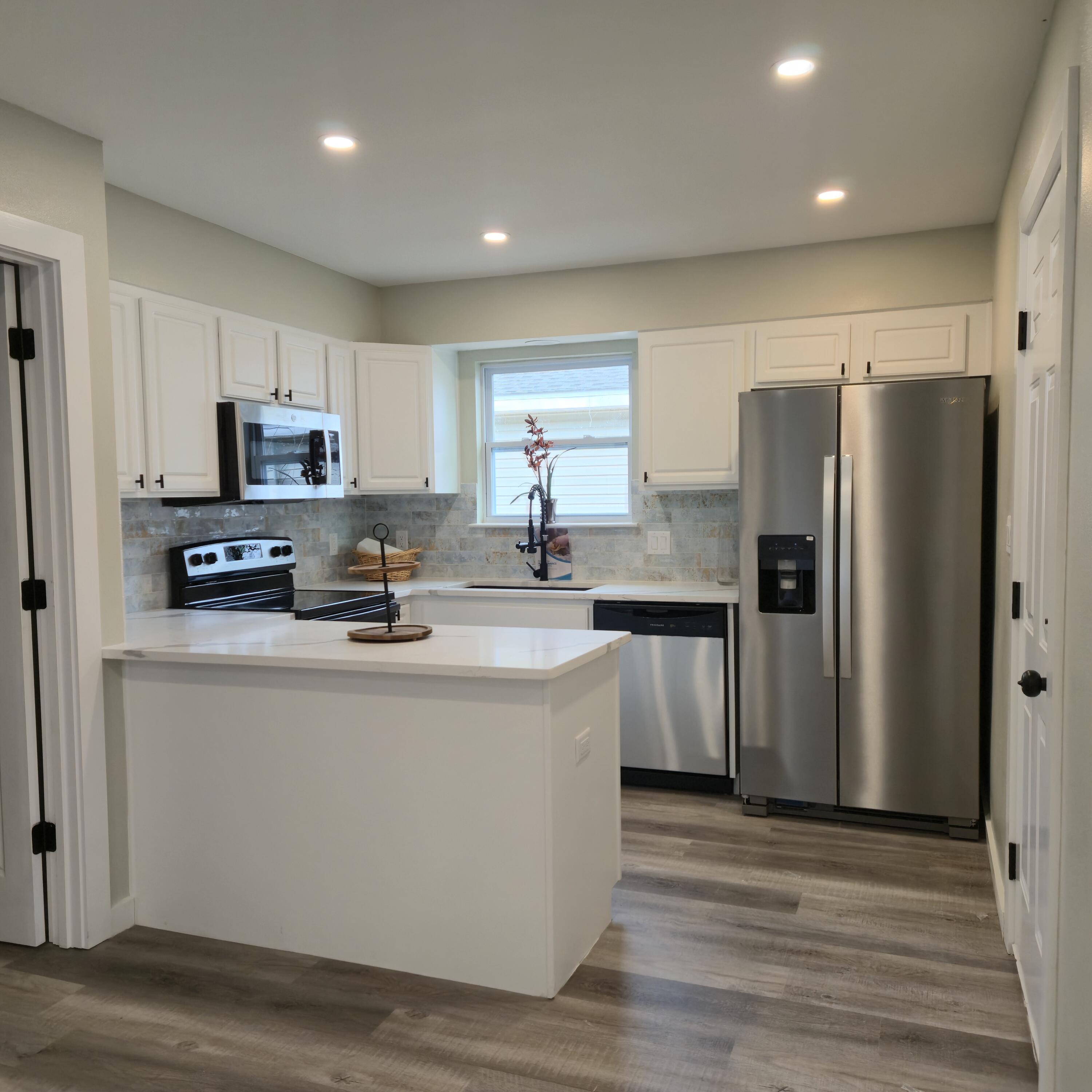 NORTHSIDE S/D - Residential