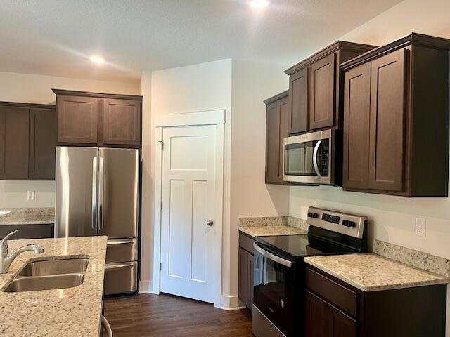 BROOKS LANDING - Residential Lease