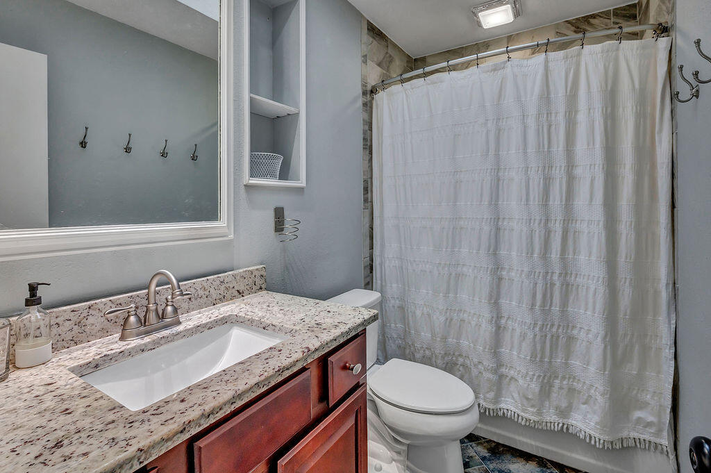 PALM ESTATES UNIT 2 - Residential