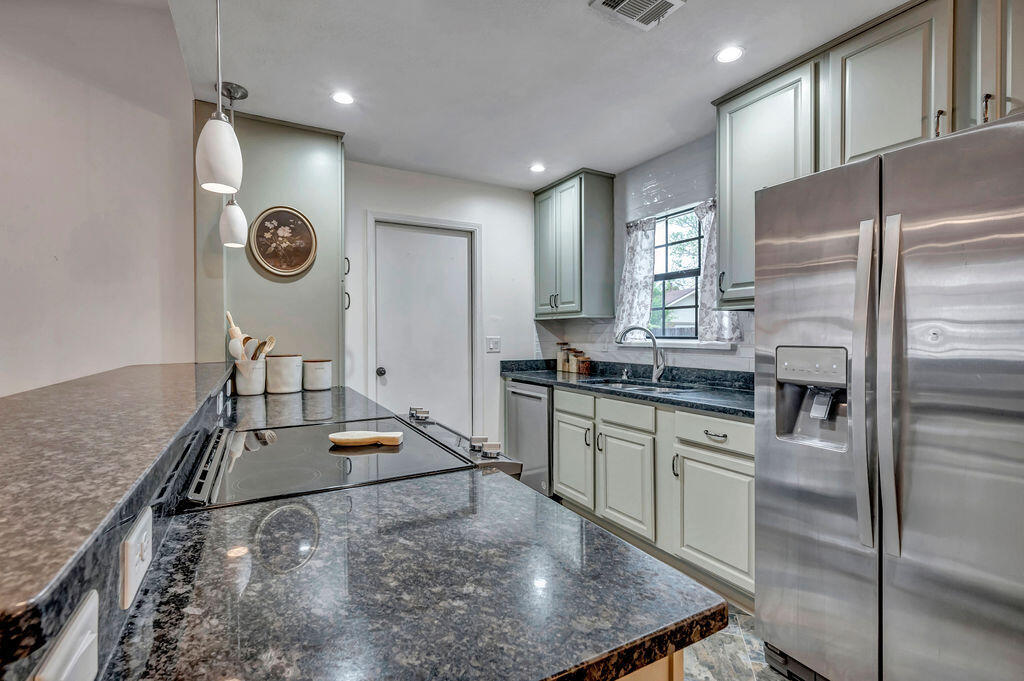 PALM ESTATES UNIT 2 - Residential