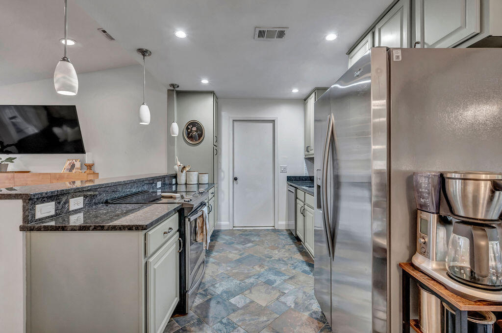 PALM ESTATES UNIT 2 - Residential