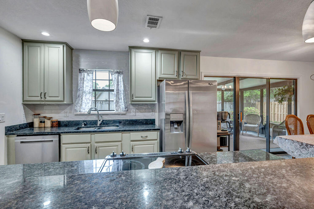 PALM ESTATES UNIT 2 - Residential