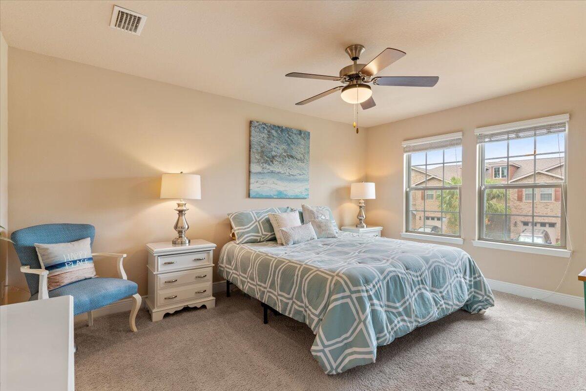 RESERVE POINTE - Residential