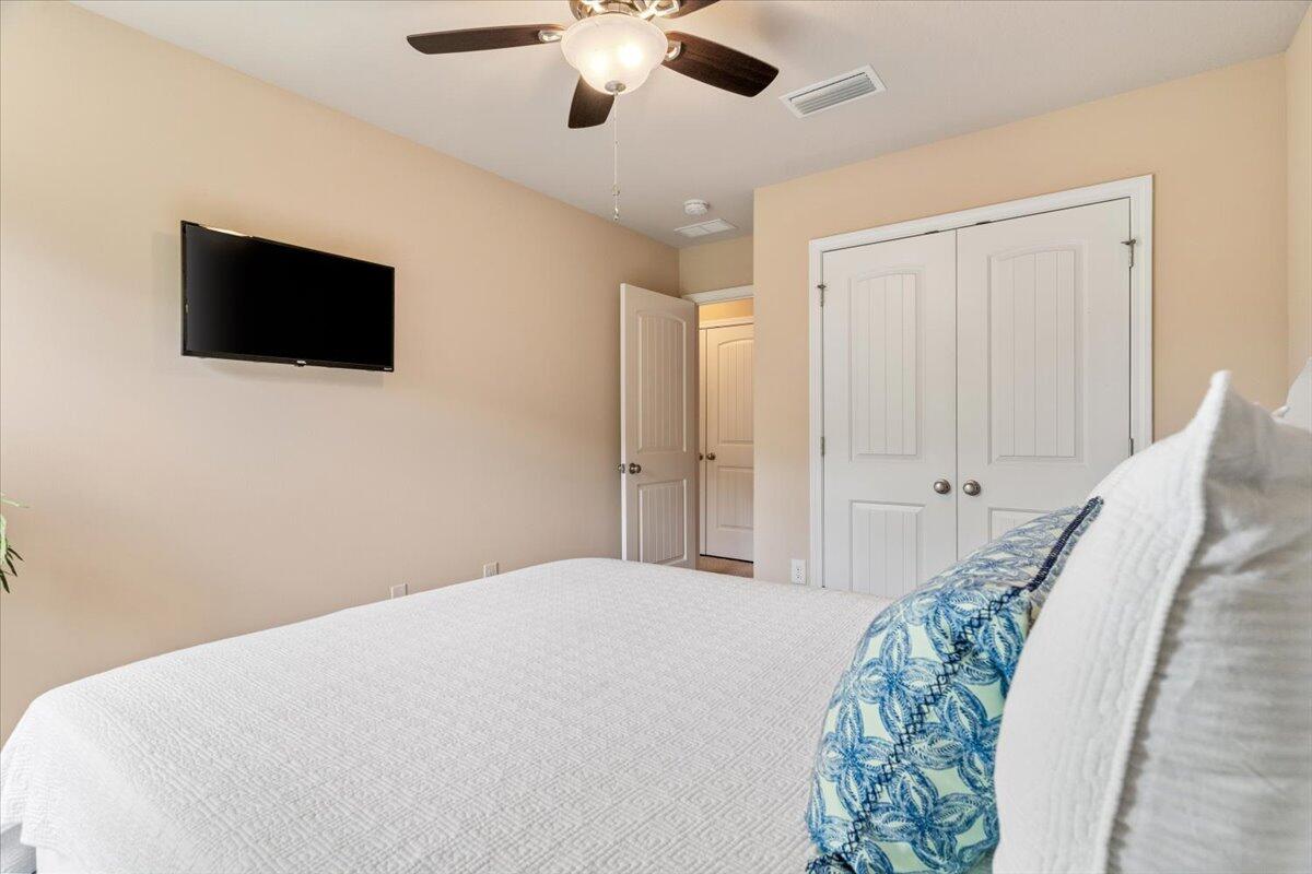 RESERVE POINTE - Residential