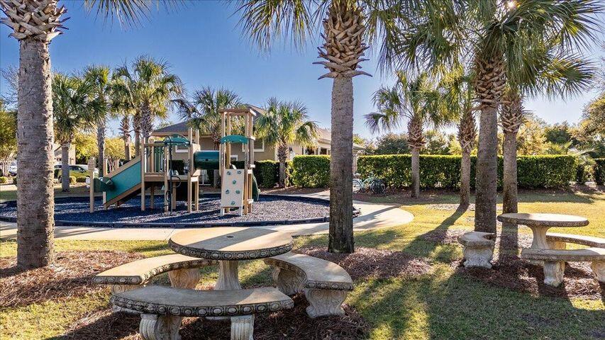 RESERVE POINTE - Residential