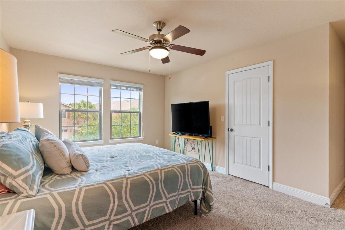 RESERVE POINTE - Residential