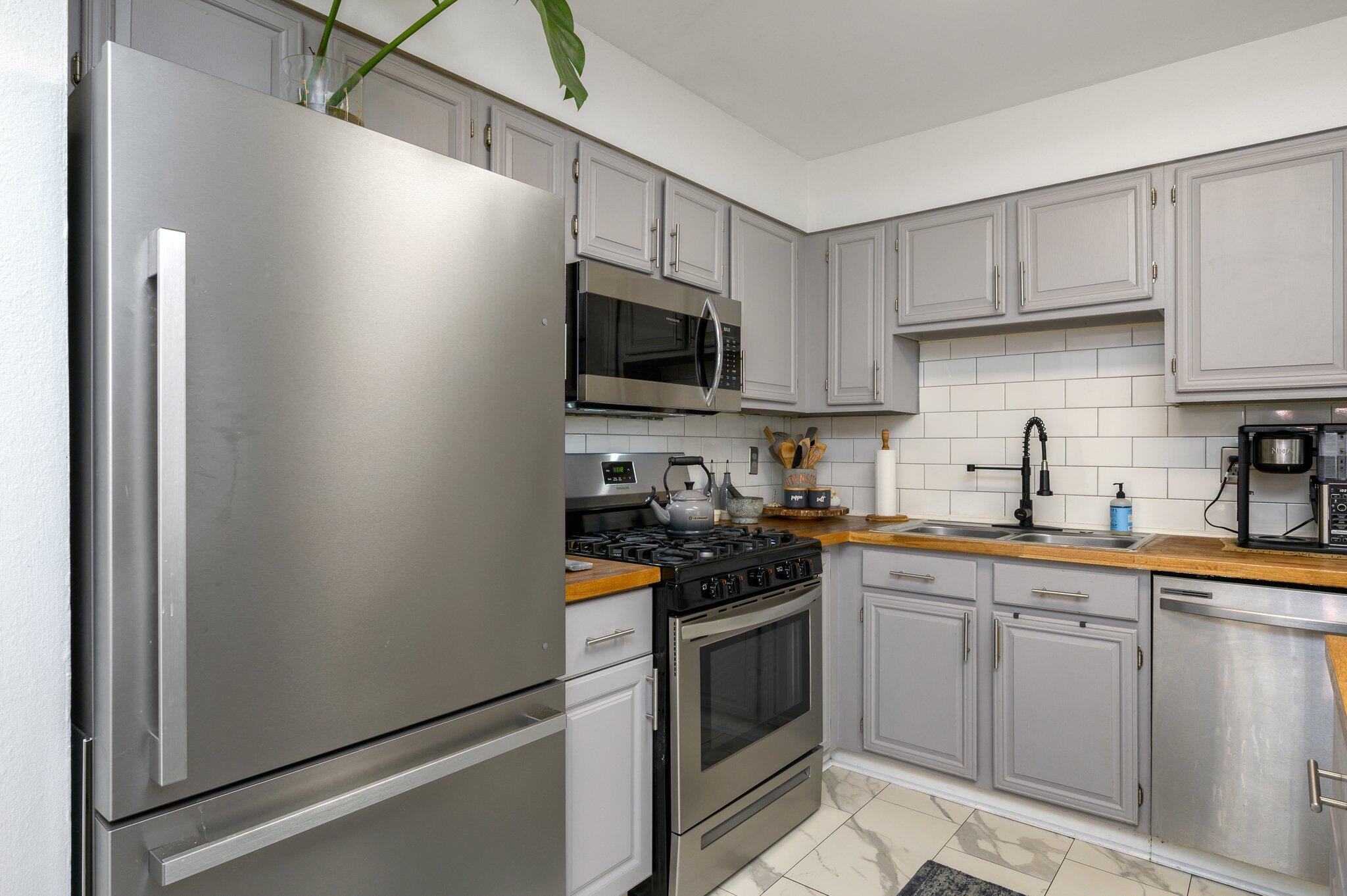 Parkwood At B/B - Residential