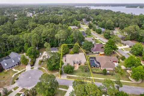 A home in Niceville