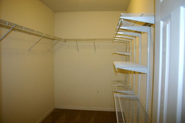 BROOKE ESTATES PH II - Residential Lease