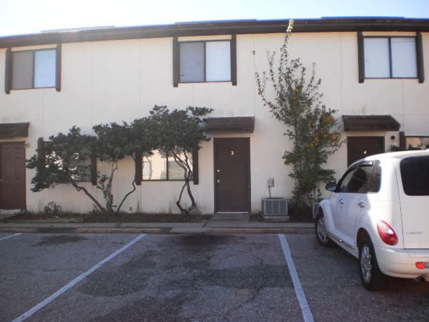 Affordable 2 bedroom in the heart of Destin. $35 monthly association fee. New roof in 2018  Two assigned parking spaces. Fenced yard. Interior laundry room. Good condition.