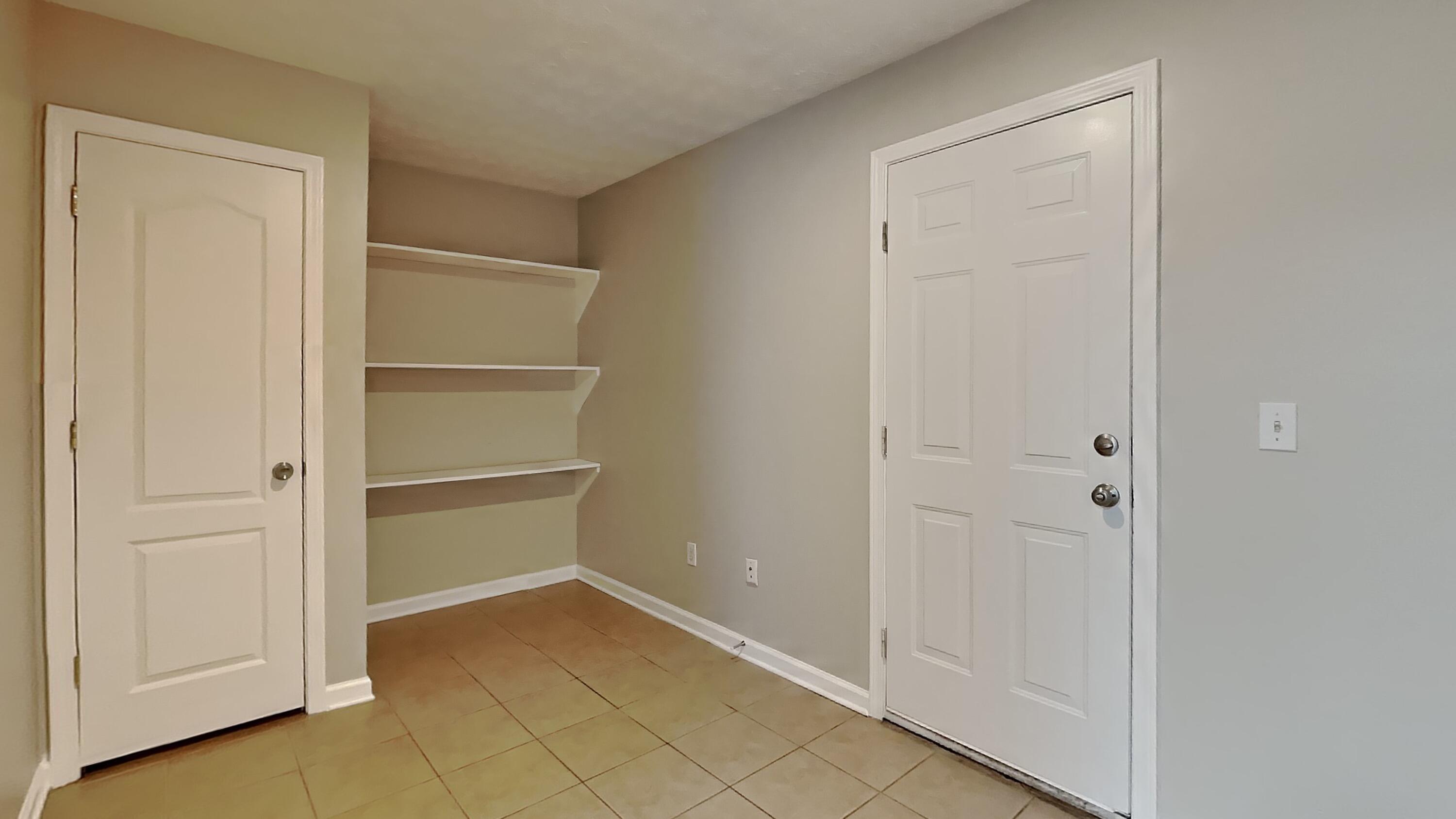 BRANDON OAKS - Residential Lease