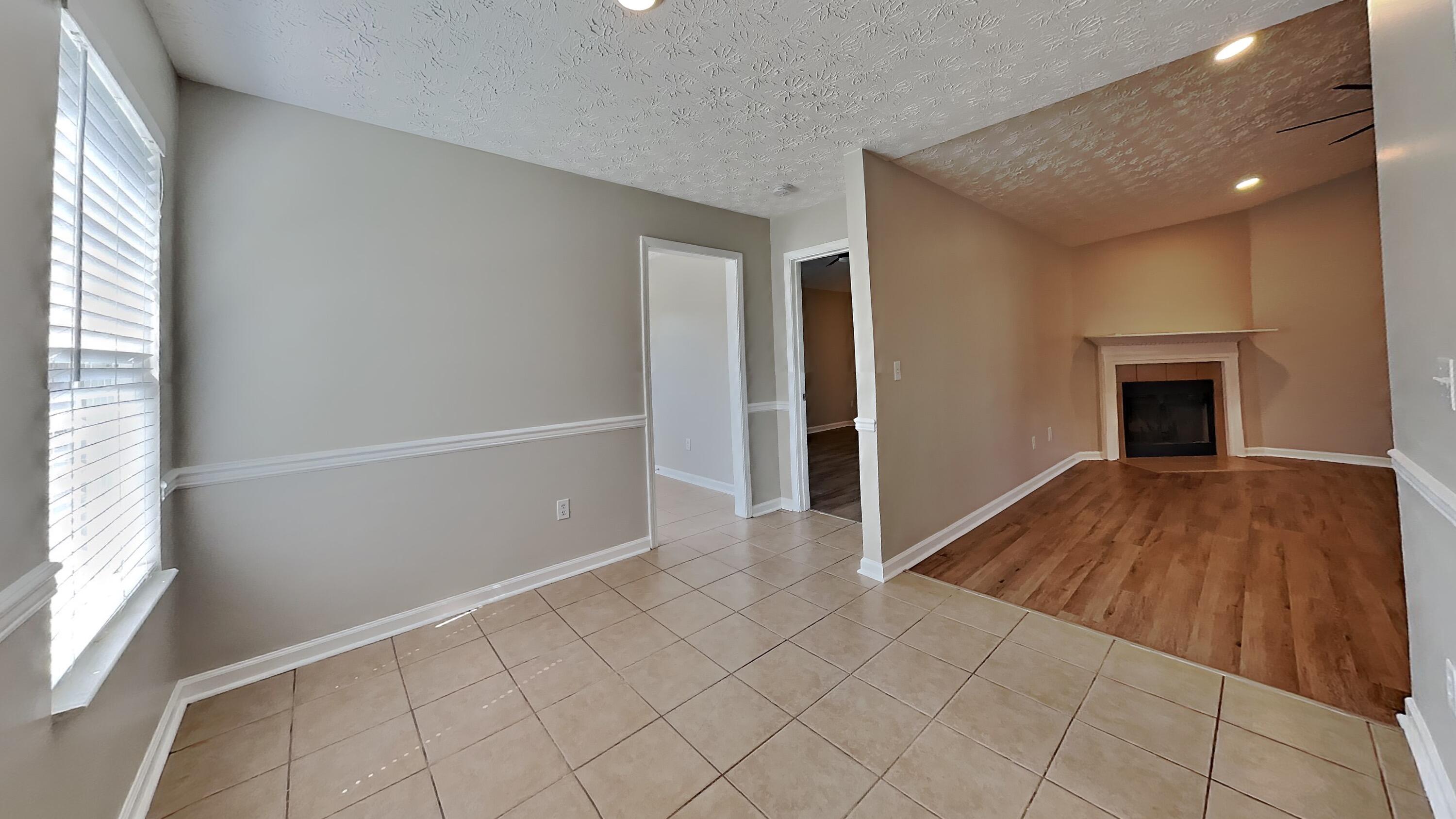 BRANDON OAKS - Residential Lease