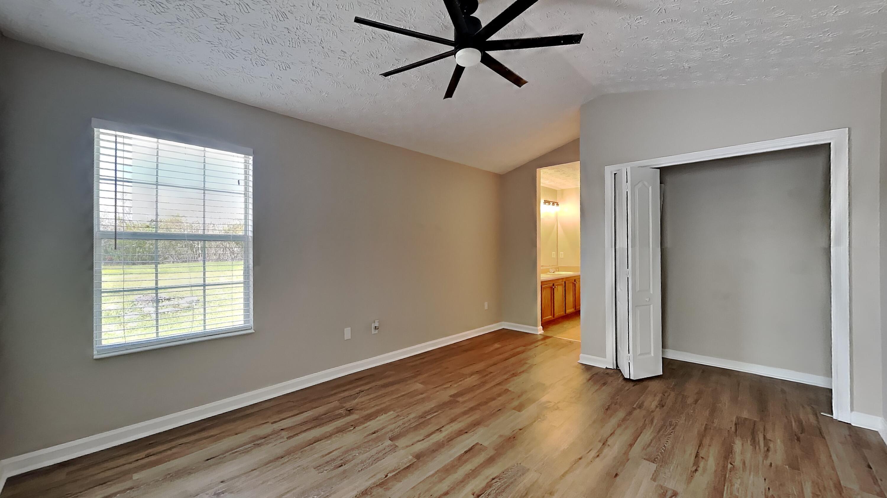 BRANDON OAKS - Residential Lease