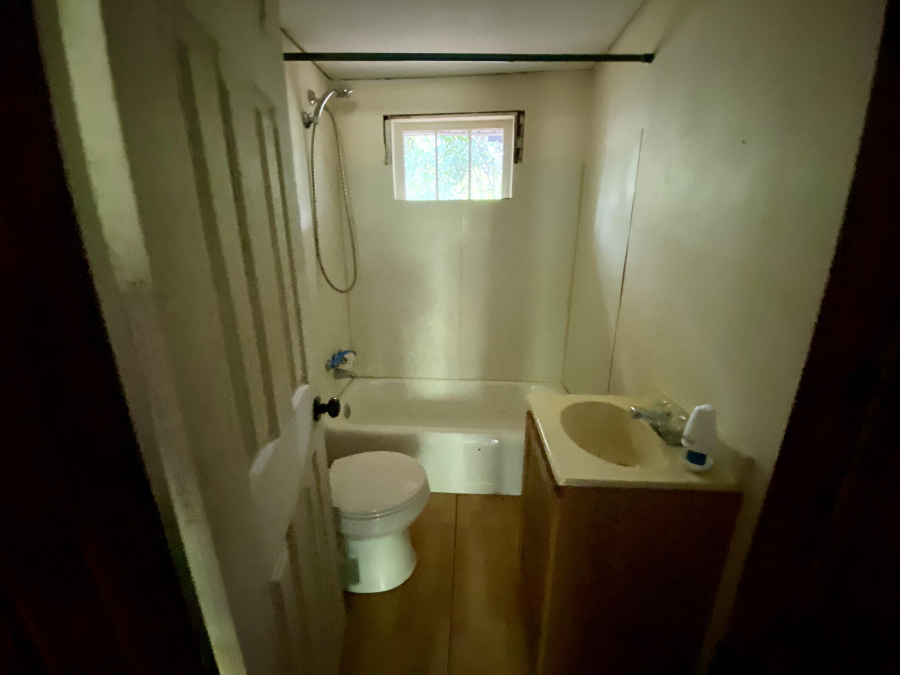 MORRIS ADDN TO CRESTVIEW - Residential