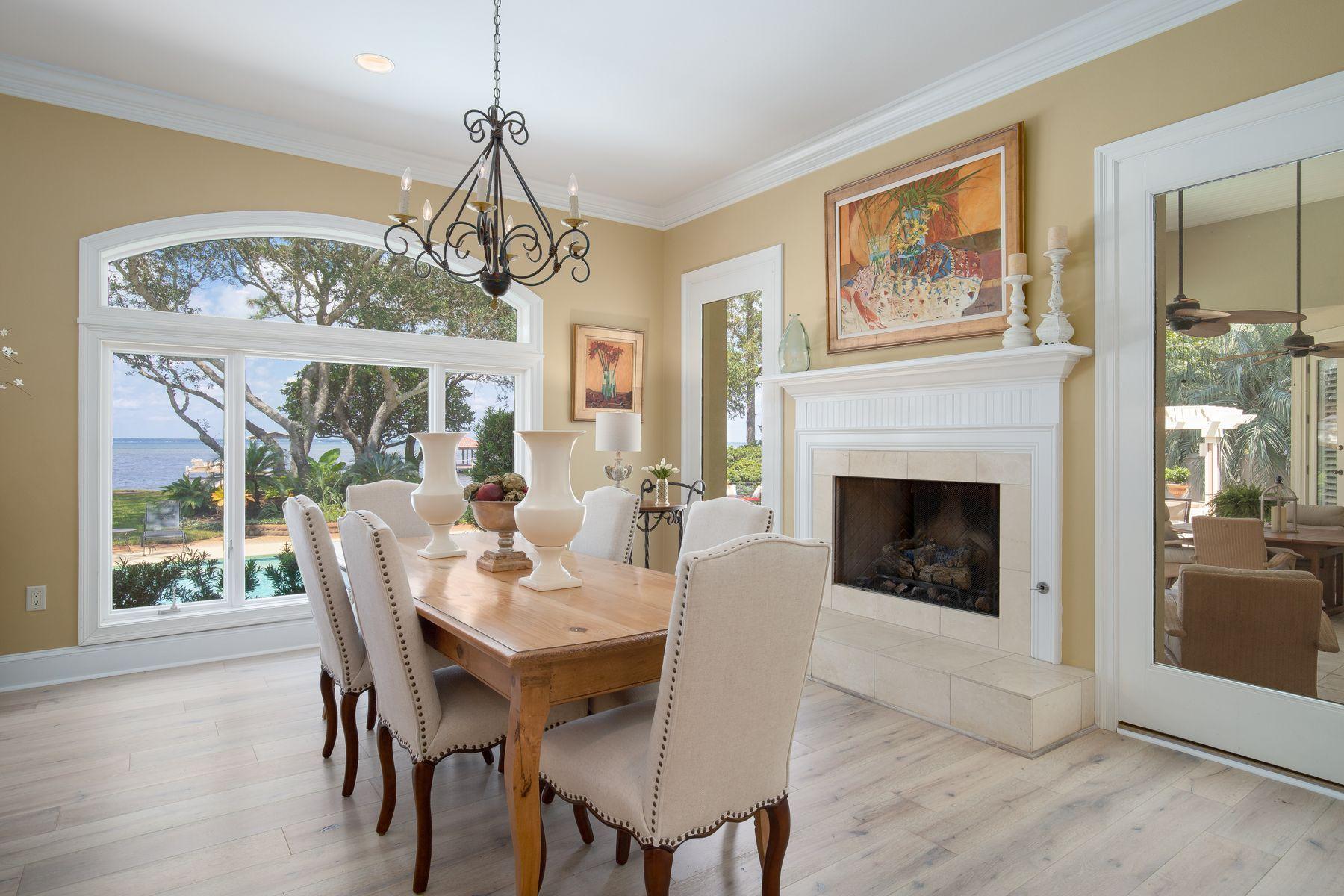 EMERALD BAY - Residential