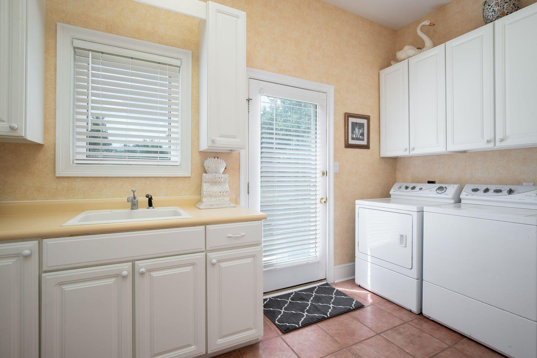 EMERALD BAY - Residential