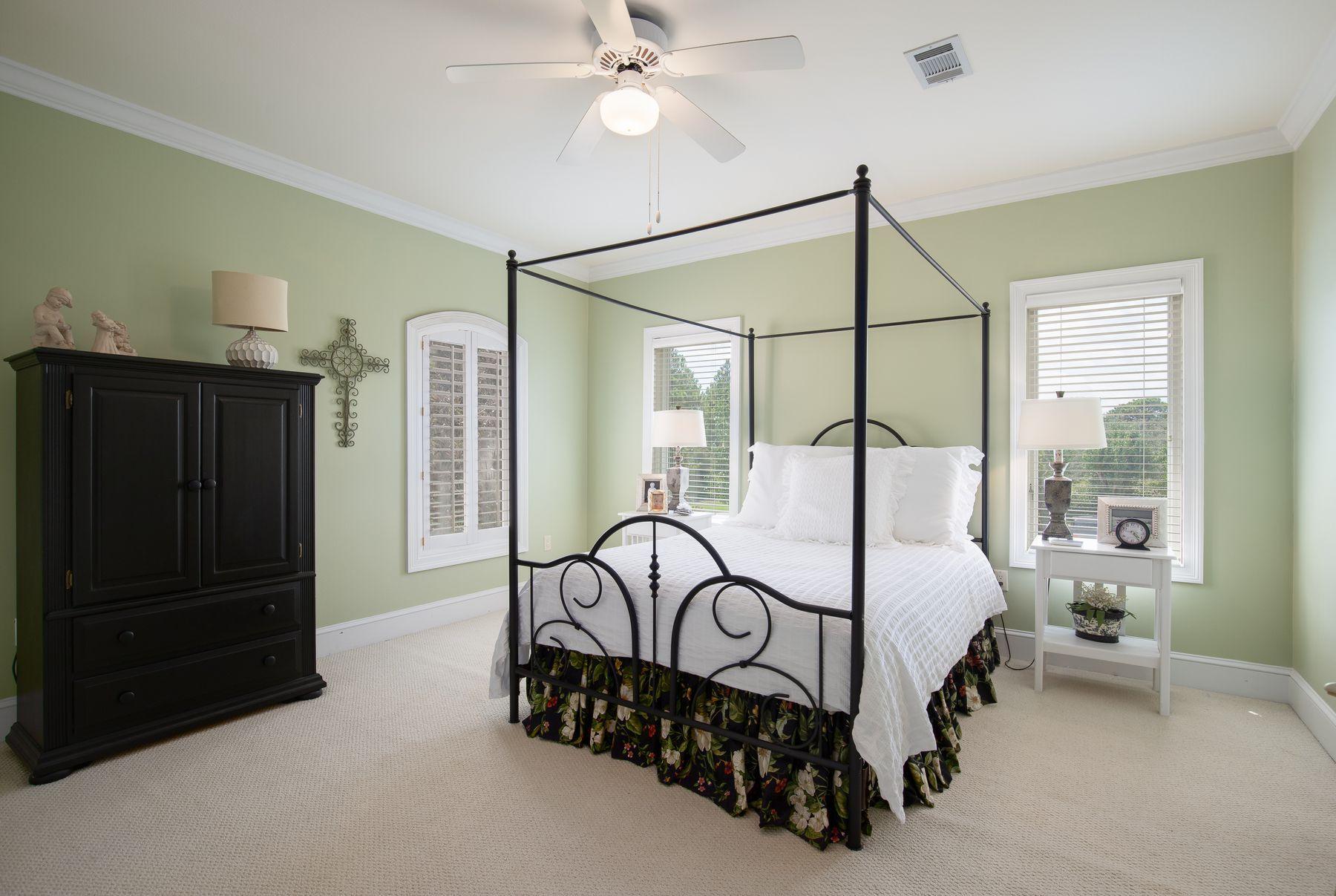 EMERALD BAY - Residential